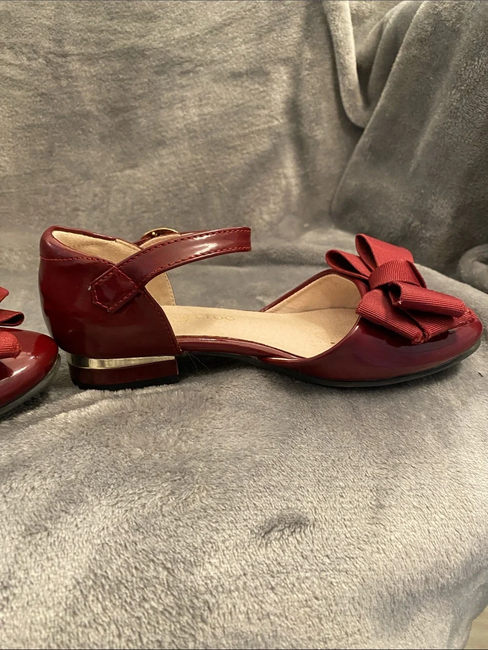 Girls Patent Mary Jane Dress Shoes with Bow - Wine